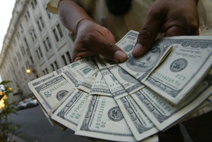 Remesas hacia Perú crecieron 5.5 % en el primer trimestre del 2025, según el BCR