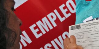 Desempleo cae en 2025, pero informalidad laboral sigue alta en zonas rurales