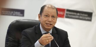 Gobierno defiende aumento del sueldo mínimo y destaca impacto positivo en la formalidad laboral