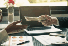 Estos son los sectores con mayores sueldos en Perú, según Adecco 2025