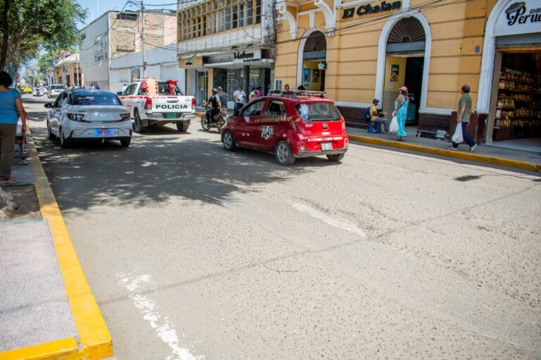 Arquitectos exigen acelerar obras en el centro histórico y lamenta pérdidas de comercio formal