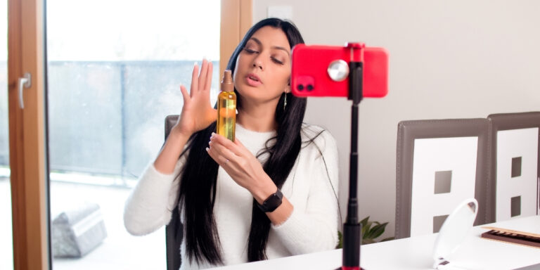 ¿Qué es el marketing de influencers y cómo aplicarlo estratégicamente?