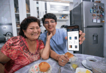 Checa tu equipo móvil: encuentra el celular que mamá necesita de manera más fácil