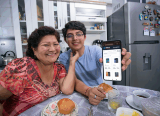 Checa tu equipo móvil: encuentra el celular que mamá necesita de manera más fácil