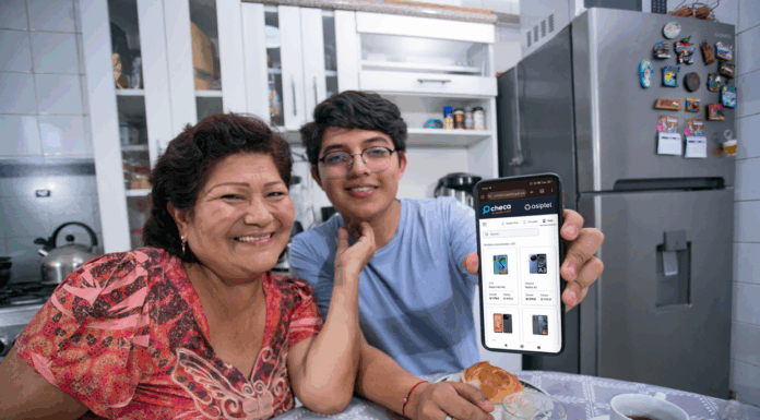 Checa tu equipo móvil: encuentra el celular que mamá necesita de manera más fácil