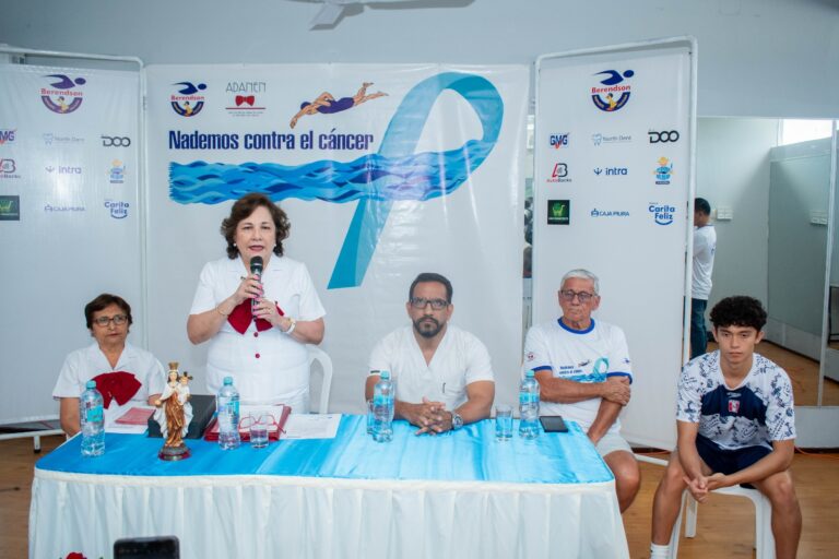 Adanen y Academia Berendson lanzan campaña "Nademos contra el cáncer" para ayudar a 2850 pacientes