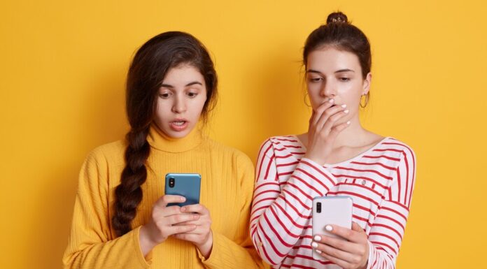 Generación Z y el rechazo a las llamadas: cómo deben adaptarse las marcas