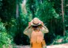 Viajar es una experiencia que muchas personas planifican durante todo el año. Sin embargo, cada vez más viajeros se preguntan cómo recorrer el mundo sin afectar el entorno que desean conocer. Frente a este panorama, crece el interés por una forma de turismo que no comprometa los recursos naturales ni el bienestar de las comunidades locales: el turismo sostenible.
