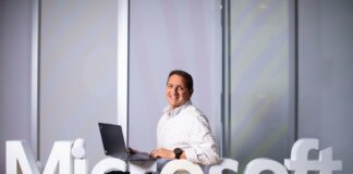 Microsoft desarrolla IA en Perú para transformar servicios financieros