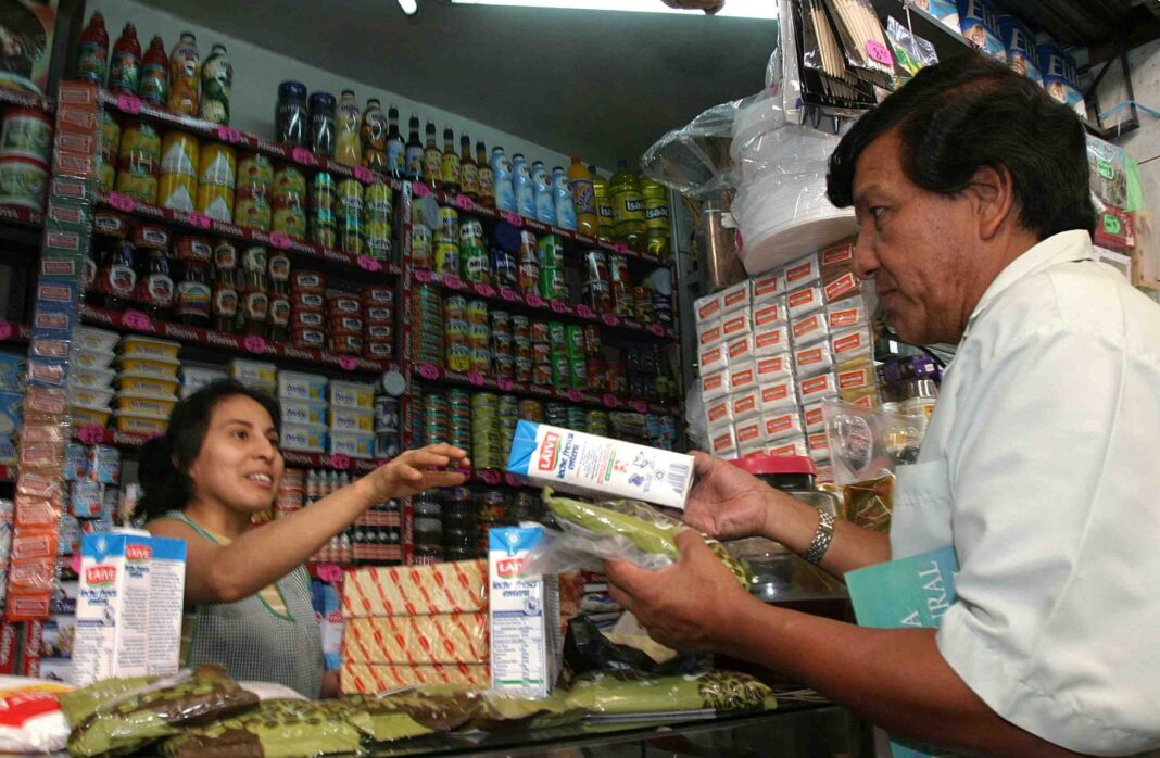 Mil bodegas cerraron en 2025 por extorsiones, según Asociación de Bodegueros