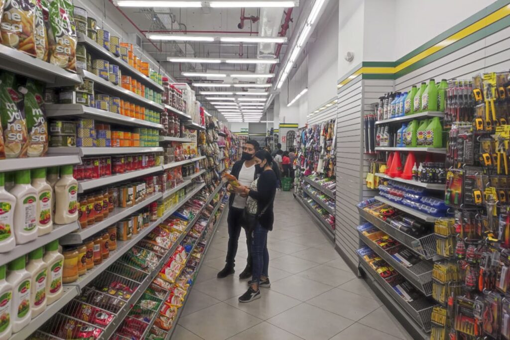 INEI: el sector comercio en Perú creció 3.10 % en mayo de 2025