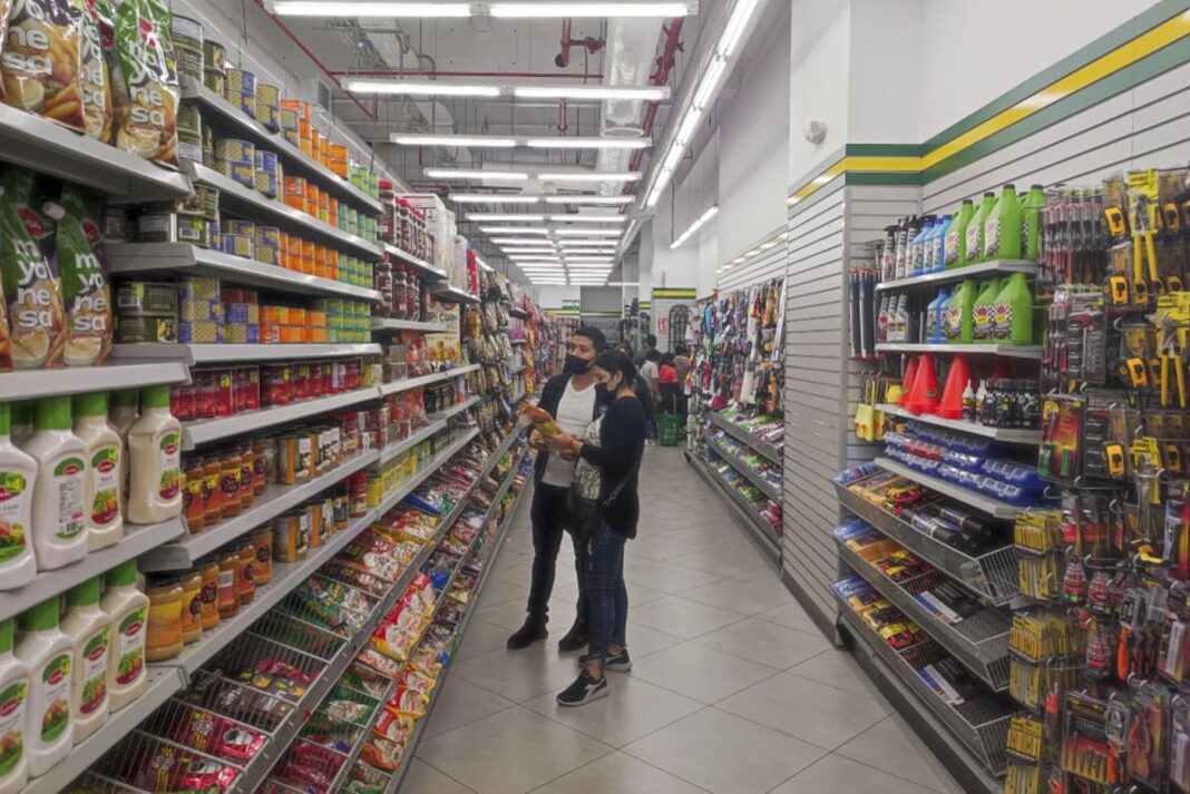 INEI: el sector comercio en Perú creció 3.10 % en mayo de 2025