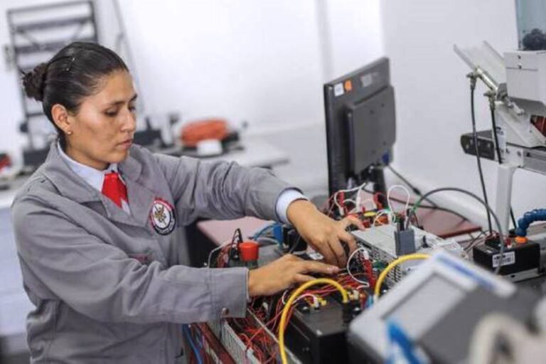 Ejecutivo aprueba más de S/ 2.1 millones en subvenciones para impulsar innovación en mipymes