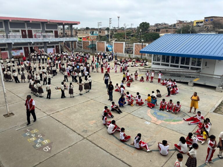 Más de 8 mil estudiantes fortalecen sus aprendizajes y protección ante situaciones de riesgo en Piura y Tumbes