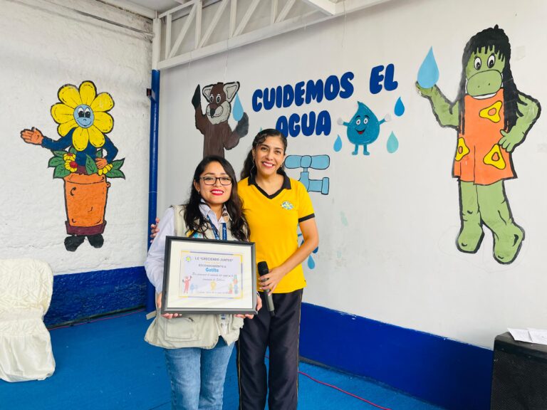 EPS Grau enseña a escolares sullanenses a cuidar el agua con divertido cuento educativo