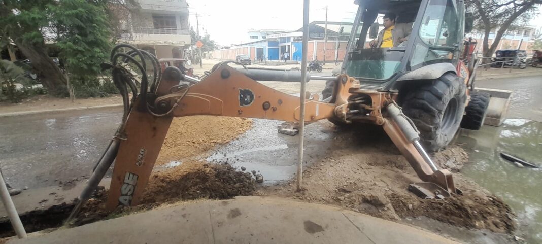 Sullana: EPS Grau realiza trabajos de rehabilitación de subcolector de alcantarillado en el A.H. 9 de Octubre