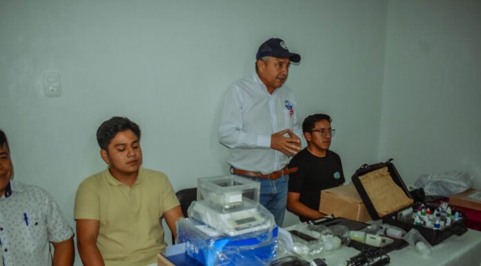Jóvenes emprendedores crean arrecife artificial para cultivo de pulpo en Parachique-Sechura