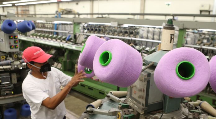 Empleo formal en Perú creció 4.7 % en junio 2025, según BCR