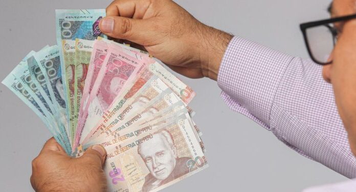 INEI: ingreso promedio mensual en Lima subió 10.7%