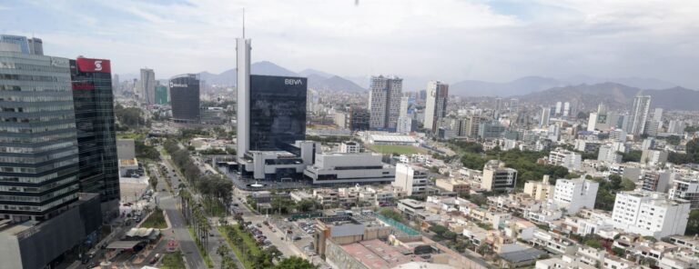 Crecimiento económico de Perú alcanzó 4.52% en junio 2025, según INEI