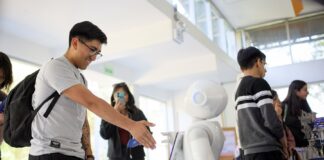 Tecnología peruana desarrolla software que personaliza el comportamiento de robots sociales