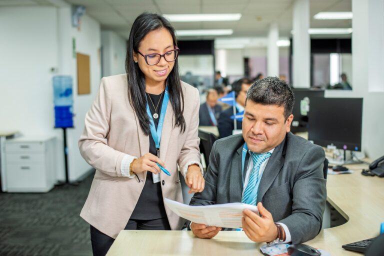 OSIPTEL: El 82 % de los egresados del PEU ocupan cargos directivos o técnicos