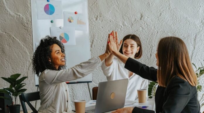 Gobierno Regional de Piura lanza programa de mentorías para mujeres emprendedoras ¡OPORTUNIDADES PARA TODAS! GOBIERNO REGIONAL LANZA PROGRAMA PARA FORTALECER EL LIDERAZGO Y AUTONOMÍA ECONÓMICA DE MUJERES PIURANAS