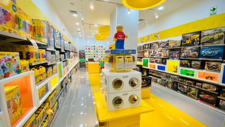 LEGO inaugura su primera tienda “Store of the Future” en Perú