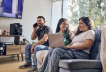 Erestel: el 92.6 % de hogares peruanos tiene acceso a internet fijo y móvil