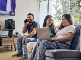 Erestel: el 92.6 % de hogares peruanos tiene acceso a internet fijo y móvil