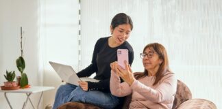 La brecha digital se reduce: el 99.5 % de hogares tiene acceso al menos a un servicio de telecomunicaciones