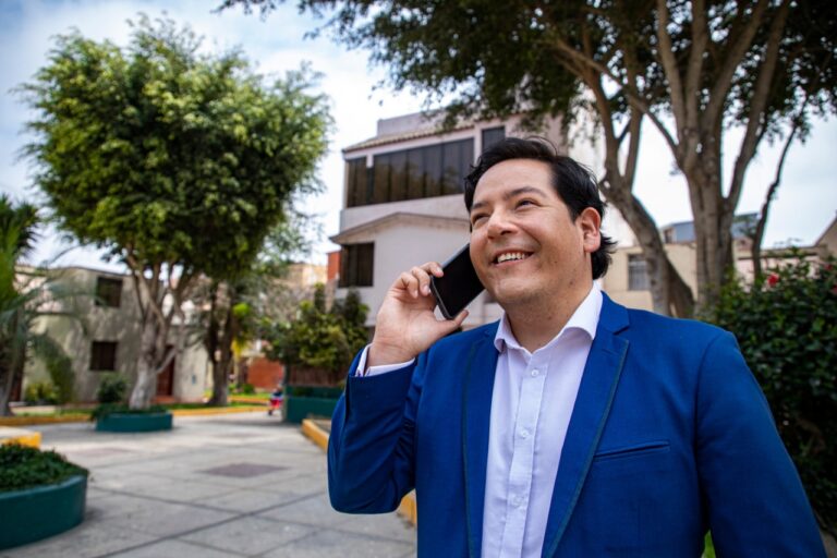 OSIPTEL: regulación diferenciada para abonados corporativos dinamizará el sector telecomunicaciones