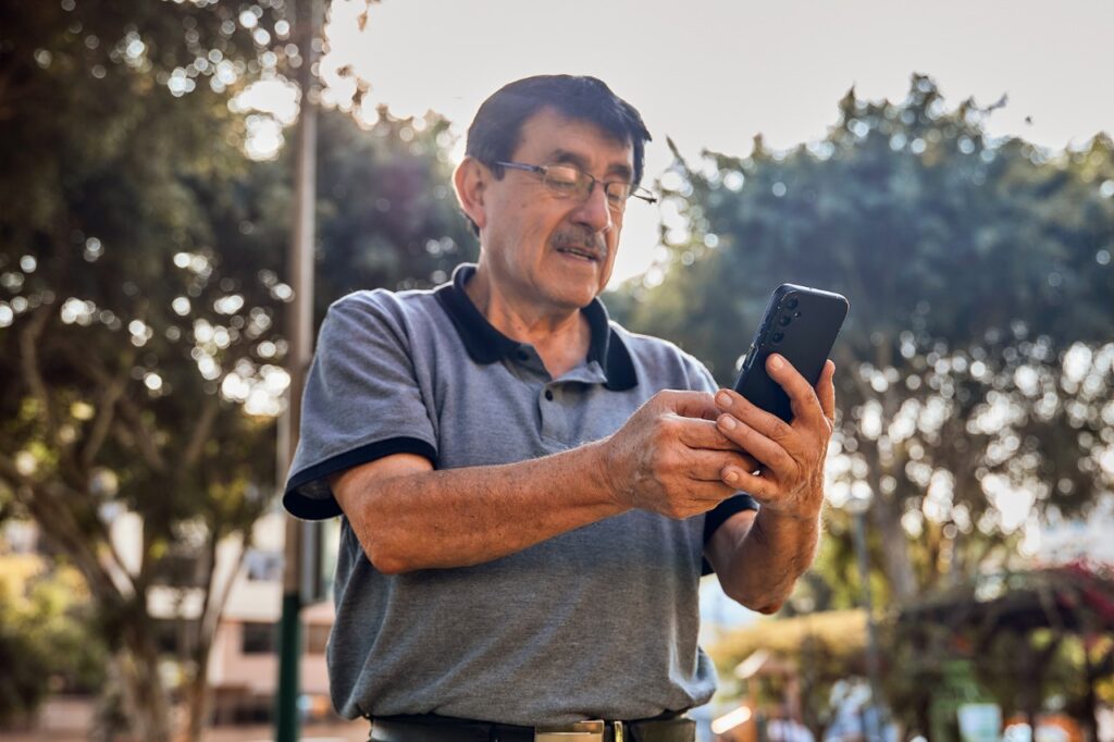 Erestel: El 94.8 % de hogares peruanos cuenta con un smartphone Erestel: El 94.8 % de hogares peruanos cuenta con un smartphone