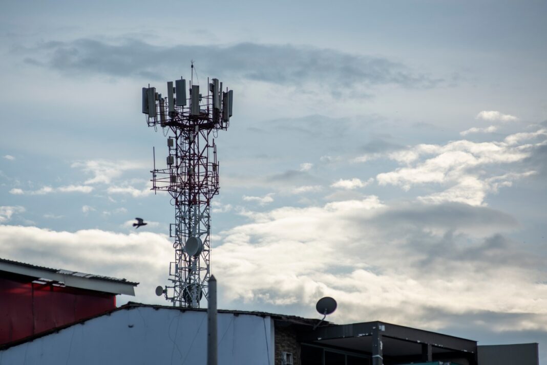 OSIPTEL: Ingresos en servicios públicos de telecomunicaciones crecerían 3.7 % en el 2025
