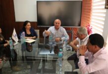 EPS Grau se reúne con congresistas y autoridades para abordar mejoras en abastecimiento de agua en Castilla EPS Grau se reúne con congresistas y autoridades para abordar mejoras en abastecimiento de agua en Castilla