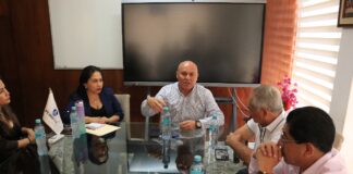 EPS Grau se reúne con congresistas y autoridades para abordar mejoras en abastecimiento de agua en Castilla EPS Grau se reúne con congresistas y autoridades para abordar mejoras en abastecimiento de agua en Castilla