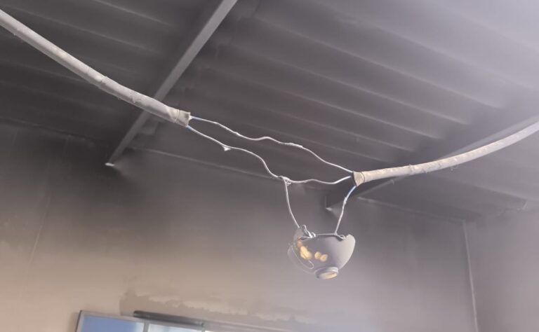 Conexión clandestina eléctrica fue causa de incendio en caserío Puente de los Serranos