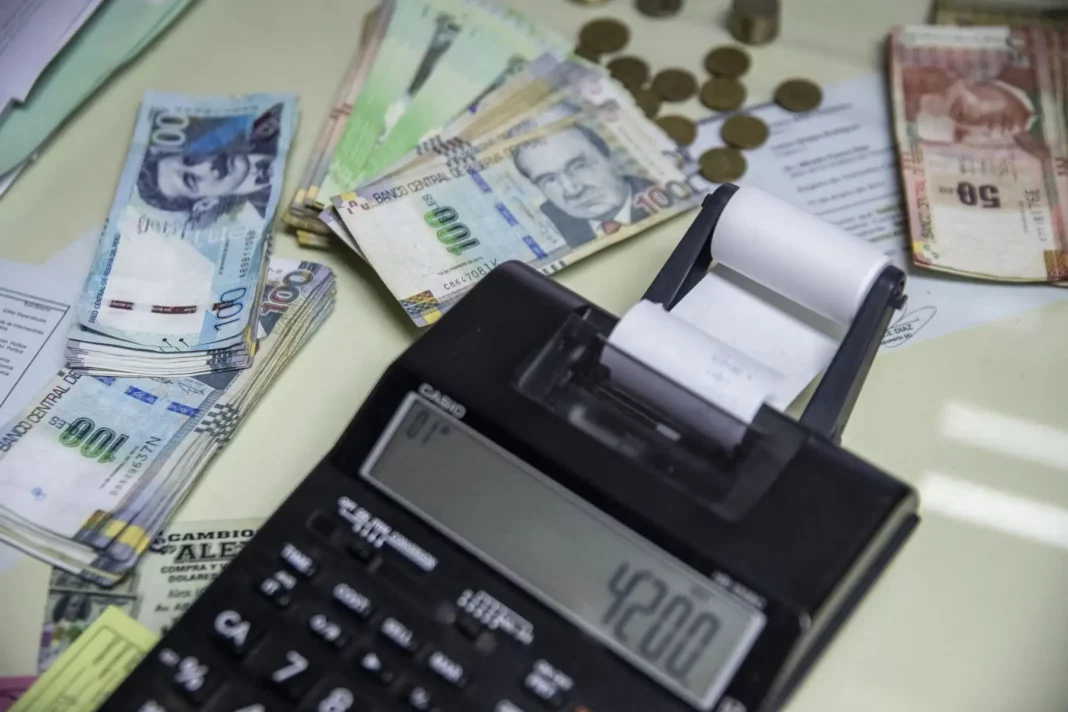 Empleadores deben pagar la gratificación de Navidad antes del 15 de diciembre Empleadores deben pagar la gratificación de Navidad antes del 15 de diciembre