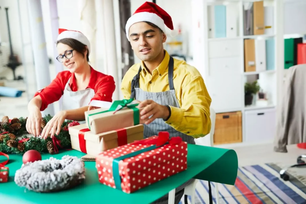 Crece el empleo estacional en Perú por la campaña navideña 2025