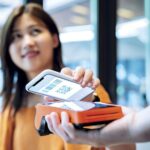 Negocios impulsan ventas navideñas con nuevas opciones de pago flexibles