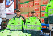 MYPE peruanas producen más de 120 mil uniformes para la PNP MYPE peruanas producen más de 120 mil uniformes para la PNP