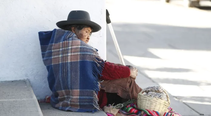 Perú registraría menor nivel de pobreza en 2025 según proyecciones económicas