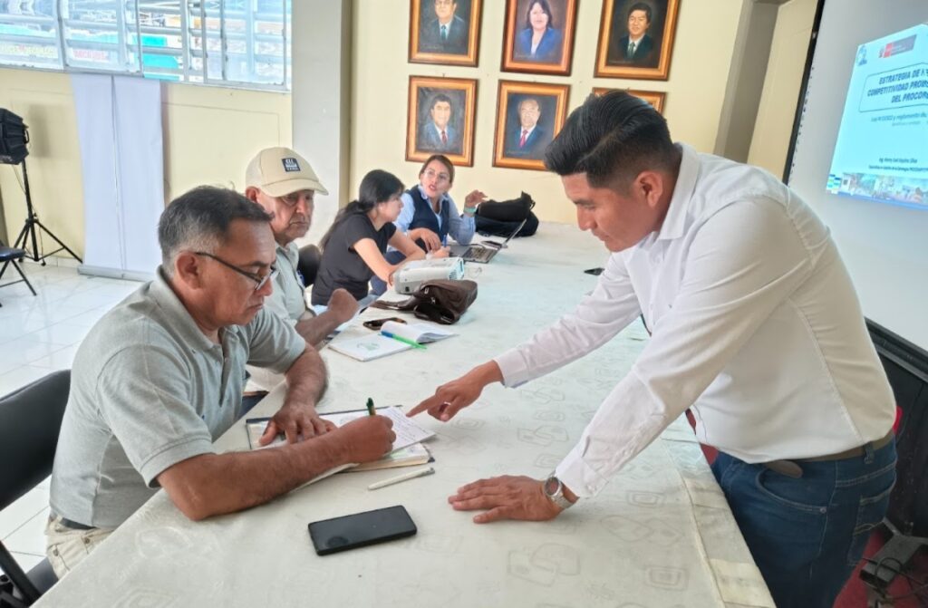 Productores de Piura fueron capacitados para participar en PROCOMPITE Productores de Piura fueron capacitados para participar en PROCOMPITE