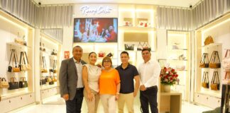 Renzo Costa presenta su nuevo concepto de tienda en Mall Plaza Piura, con una experiencia de compra moderna, cercana y una oferta más amplia en cuero Renzo Costa presenta su nuevo concepto de tienda en Mall Plaza Piura, con una experiencia de compra moderna, cercana y una oferta más amplia en cuero