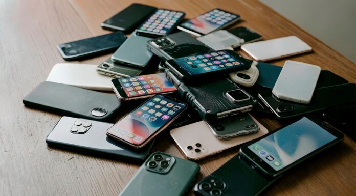 OSIPTEL: Continuarán los bloqueos de celulares no registrados en la lista blanca durante el estado de emergencia