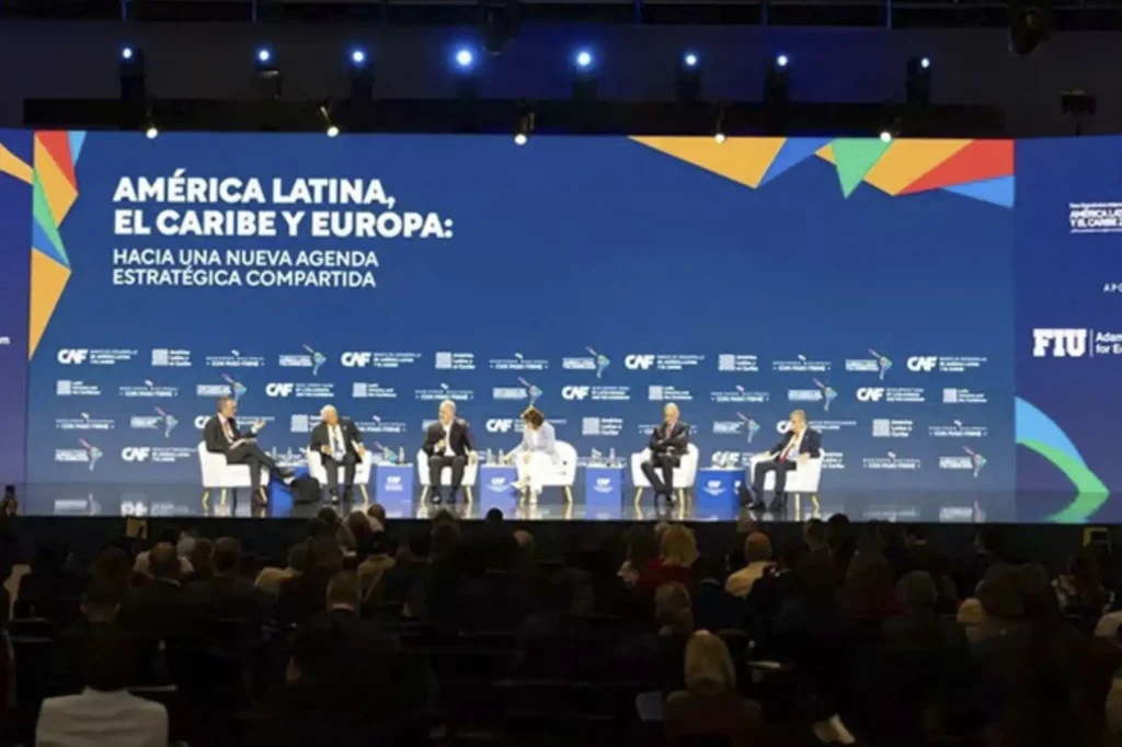 Perú se consolida como socio estratégico para la inversión en América Latina, afirma la CCL Perú se consolida como socio estratégico para la inversión en América Latina, afirma la CCL
