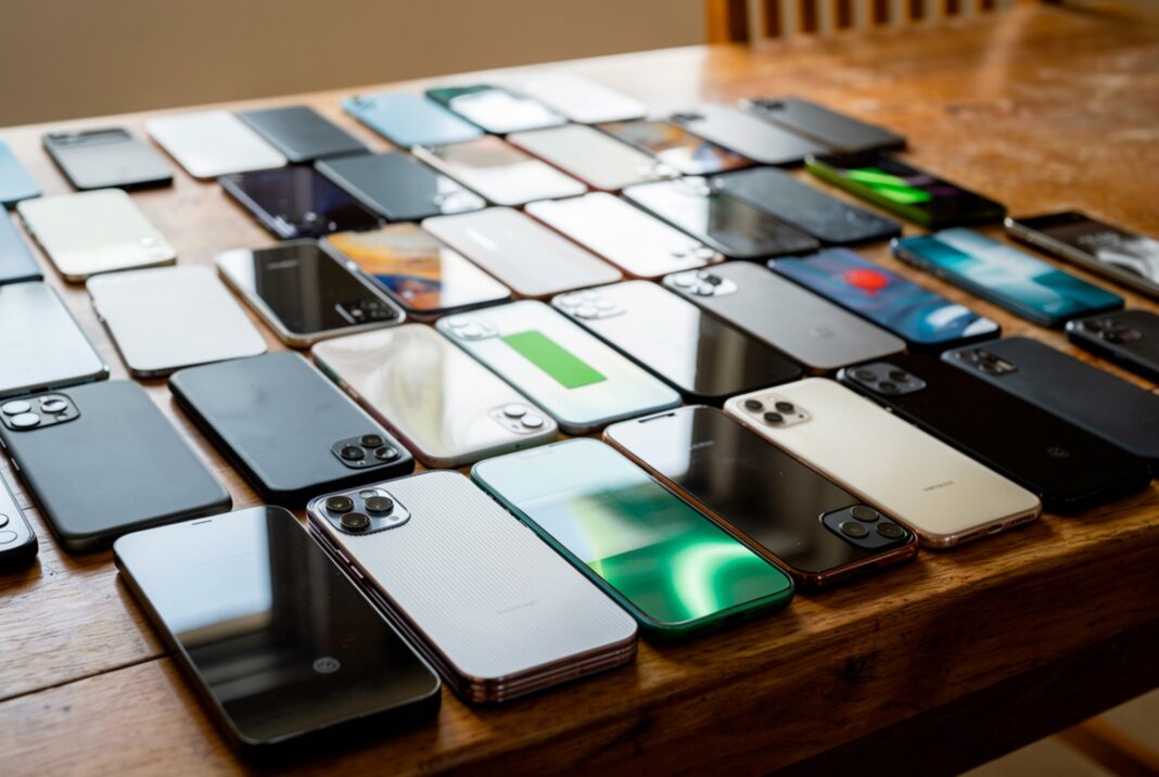 Robos de celulares disminuyeron en 2025, ¿cuánto se reportó ante las empresas operadoras?