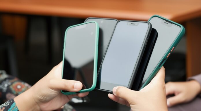 OSIPTEL anuncia nuevos bloqueos de celulares por no estar registrados en lista blanca y con historial negativo OSIPTEL anuncia nuevos bloqueos de celulares por no estar registrados en lista blanca y con historial negativo