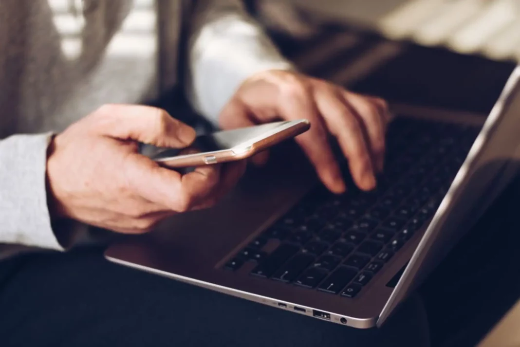 Dólar en caída: qué debes considerar antes de ahorrar en moneda extranjera