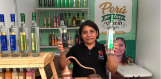 De residuos a oportunidad: bodega iqueña transforma desechos del pisco en alcohol desinfectante